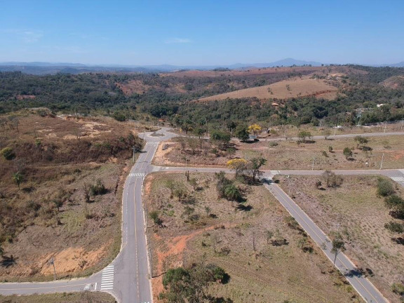 Imagem Terreno à Venda, 400 m² em Vespasiano Imagem Terreno à Venda, 400 m² em Vespasiano