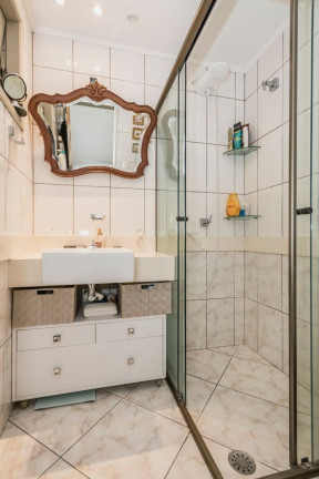 Imagem Imóvel com 2 Quartos à Venda, 55 m² em Santana - Porto Alegre Imagem Imóvel com 2 Quartos à Venda, 55 m² em Santana - Porto Alegre