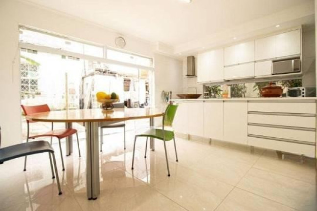 Imagem Casa com 3 Quartos à Venda, 234 m² em Vila Mariana - São Paulo