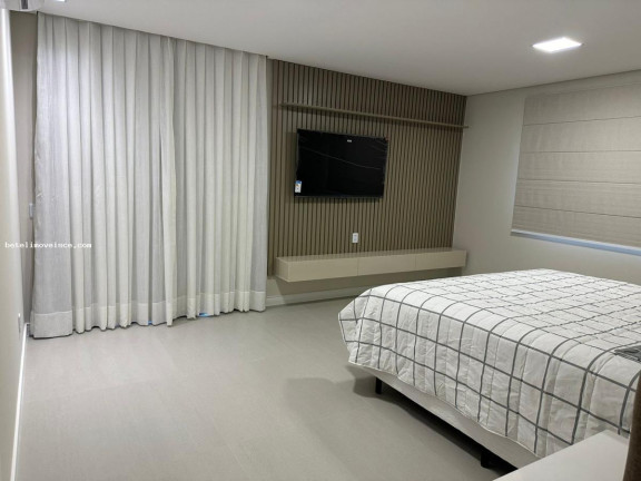 Imagem Casa de Condomínio com 4 Quartos à Venda, 275 m² em Cidade Alpha - Eusébio