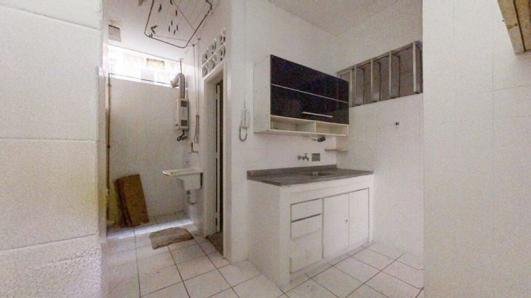 Imagem Imóvel com 3 Quartos à Venda, em Copacabana - Rio De Janeiro Imagem Imóvel com 3 Quartos à Venda, em Copacabana - Rio De Janeiro