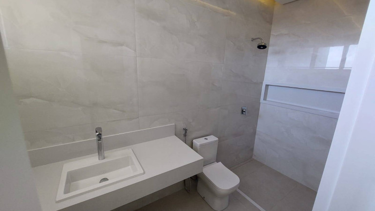 Imagem Casa com 3 Quartos à Venda, 477 m² em Condomínio Florais Itália - Cuiabá
