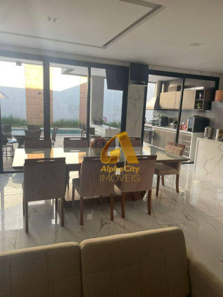 Imagem Casa com 4 Quartos à Venda, 330 m² em Alphaville - Santana De Parnaíba Imagem Casa com 4 Quartos à Venda, 330 m² em Alphaville - Santana De Parnaíba