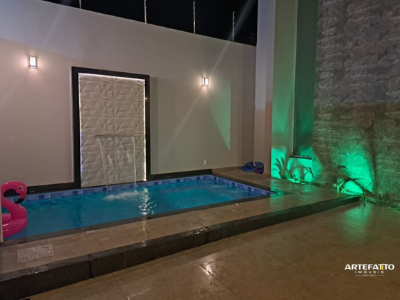 Imagem Sobrado com 3 Quartos à Venda, 205 m²