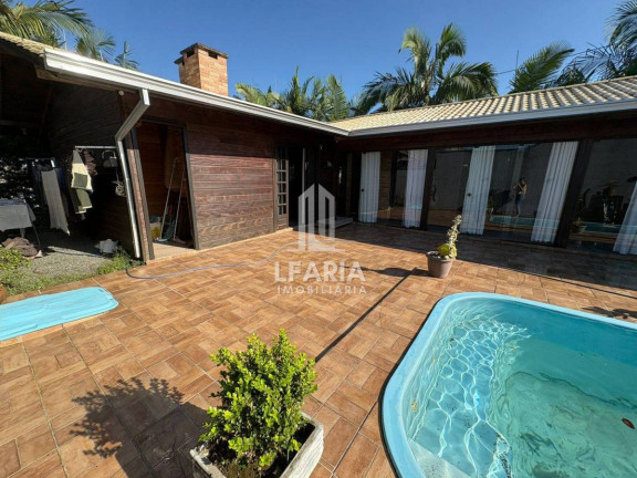 Imagem Casa com 3 Quartos à Venda, 190 m² em Brasilia - Itapoá