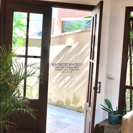 Imagem Casa com 4 Quartos à Venda, 360 m² em Alphaville - Santana De Parnaíba Imagem Casa com 4 Quartos à Venda, 360 m² em Alphaville - Santana De Parnaíba