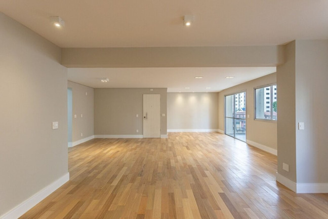 Imagem Imóvel com 2 Quartos à Venda, 161 m² em Moema - São Paulo Imagem Imóvel com 2 Quartos à Venda, 161 m² em Moema - São Paulo