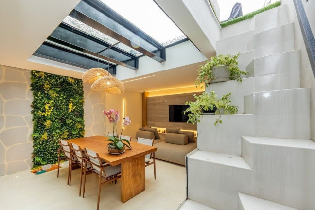 Imagem Casa com 3 Quartos à Venda, 140 m² em Santo Amaro - São Paulo Imagem Casa com 3 Quartos à Venda, 140 m² em Santo Amaro - São Paulo