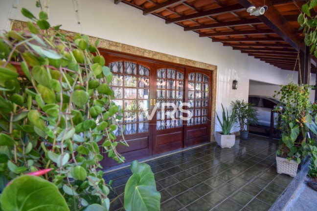Imagem Casa com 6 Quartos à Venda, 700 m² em Tijuca - Teresópolis