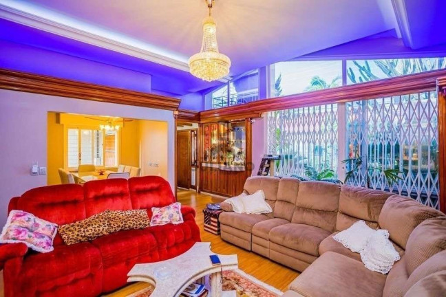 Imagem Casa com 4 Quartos à Venda, 376 m² em Jardim Itu - Porto Alegre