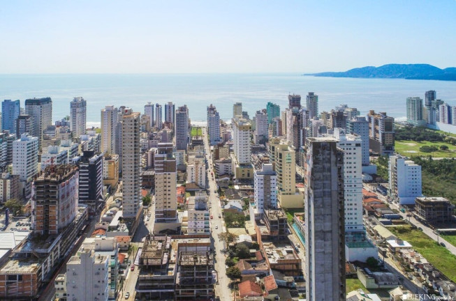 Imagem Apartamento com 3 Quartos à Venda, 130 m² em Meia Praia - Itapema