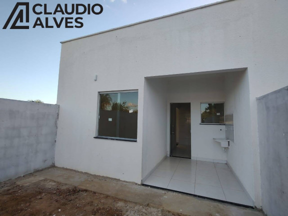 Imagem Casa com 2 Quartos à Venda, 60 m² em Mangabeira - Feira De Santana