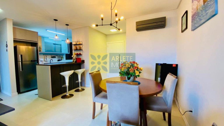 Imagem Apartamento com 2 Quartos à Venda, 70 m² em Bombas - Bombinhas Imagem Apartamento com 2 Quartos à Venda, 70 m² em Bombas - Bombinhas