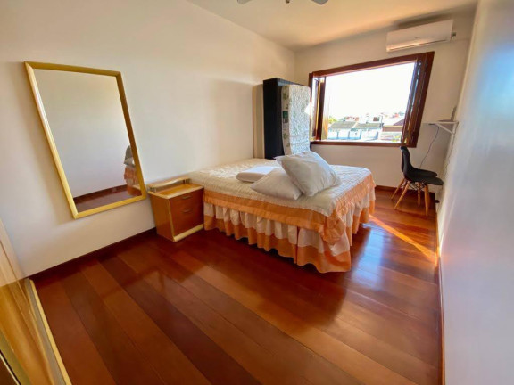 Imagem Sobrado com 3 Quartos à Venda, 180 m² em Capão Da Canoa - Capao Da Canoa