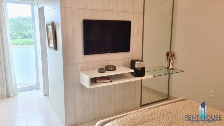 Imagem Apartamento com 3 Quartos à Venda, 152 m² em Centro - Balneário Camboriú Imagem Apartamento com 3 Quartos à Venda, 152 m² em Centro - Balneário Camboriú