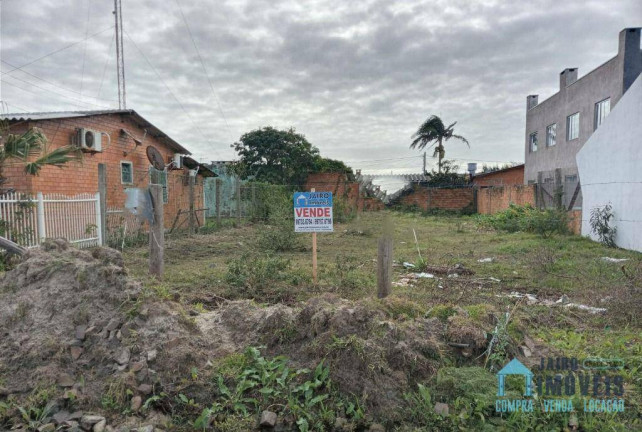 Terreno à Venda, 300 m² em Zona Nova - Tramandaí