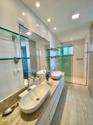 Imagem Casa com 7 Quartos à Venda, 425 m² em Meia Praia - Navegantes