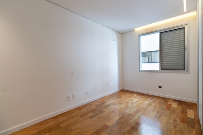 Imagem Imóvel com 3 Quartos à Venda, 136 m² em Jardim Paulista - São Paulo Imagem Imóvel com 3 Quartos à Venda, 136 m² em Jardim Paulista - São Paulo