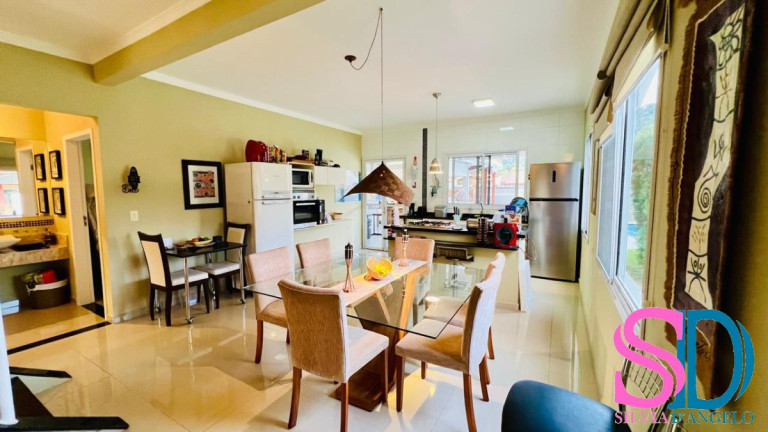 Imagem Casa de Condomínio com 3 Quartos à Venda, 201 m² em Horto Florestal - Ubatuba Imagem Casa de Condomínio com 3 Quartos à Venda, 201 m² em Horto Florestal - Ubatuba