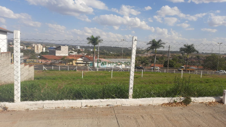 Imagem Terreno à Venda, 1.840 m² em Jardim Europa - Jaguariúna Imagem Terreno à Venda, 1.840 m² em Jardim Europa - Jaguariúna