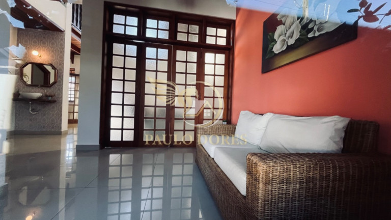 Imagem Casa com 4 Quartos à Venda, 298 m² em Centro - Ubatuba