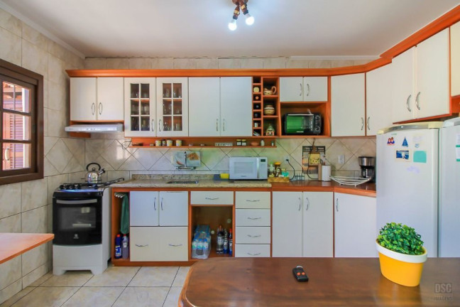 Imagem Casa com 3 Quartos à Venda, 198 m² em Cavalhada - Porto Alegre