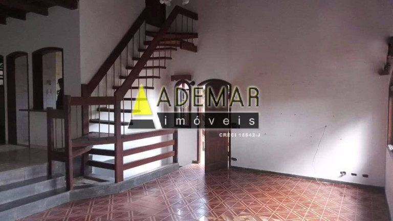 Imagem Casa com 3 Quartos à Venda, em Eldorado - Diadema Imagem Casa com 3 Quartos à Venda, em Eldorado - Diadema