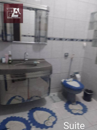 Imagem Casa com 3 Quartos à Venda, 225 m² em Vila São Roque - Lorena