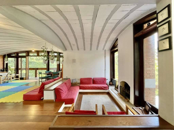 Imagem Casa com 3 Quartos à Venda, 398 m² em Condomínio Iolanda - Taboão Da Serra