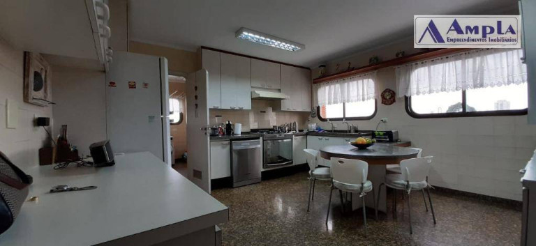 Apartamento com 4 Quartos à Venda, 280 m² em Vila Regente Feijó - São Paulo