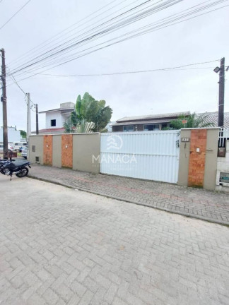Imagem Sobrado com 3 Quartos à Venda, 300 m² em Itacolomi - Balneário Piçarras