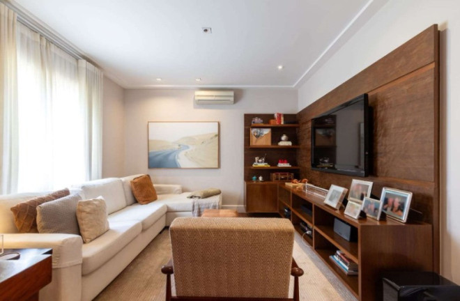 Imagem Casa com 4 Quartos à Venda, 712 m² em Jardim Petrópolis - São Paulo Imagem Casa com 4 Quartos à Venda, 712 m² em Jardim Petrópolis - São Paulo