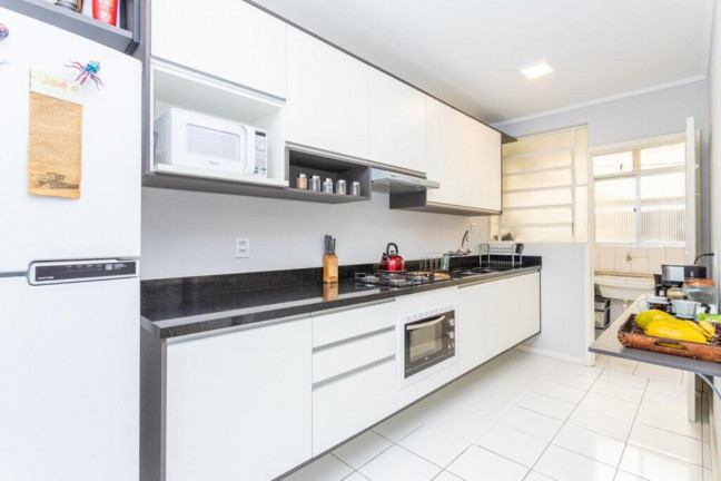 Imagem Imóvel com 2 Quartos à Venda, 84 m² em Menino Deus - Porto Alegre