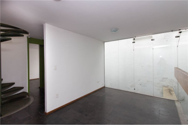 Imagem Casa com 1 Quarto à Venda, 200 m² em Moema - São Paulo Imagem Casa com 1 Quarto à Venda, 200 m² em Moema - São Paulo