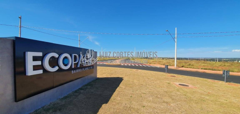 Terreno à Venda, 250 m² em Shopping Park - Uberlândia