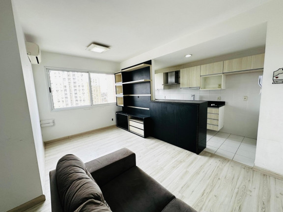 Apartamento com 3 Quartos à Venda, 67 m² em Vila Ipiranga - Porto Alegre