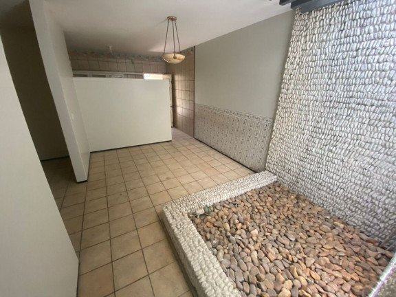 Imagem Casa com 3 Quartos à Venda, 260 m² em Montese - Fortaleza