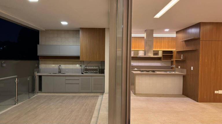 Imagem Casa com 4 Quartos à Venda, 434 m² em Vila De Solaia - Barueri Imagem Casa com 4 Quartos à Venda, 434 m² em Vila De Solaia - Barueri