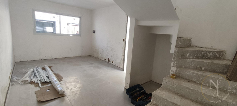 Imagem Casa com 3 Quartos à Venda, 194 m² em Jardim Dourado - Guarulhos Imagem Casa com 3 Quartos à Venda, 194 m² em Jardim Dourado - Guarulhos