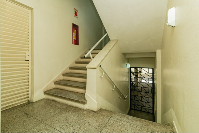 Imagem Apartamento com 2 Quartos à Venda, 58 m² em Vila Ipiranga - Porto Alegre
