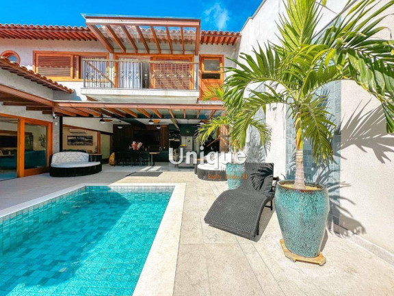 Imagem Casa com 7 Quartos à Venda, 360 m² em Centro - Armação Dos Búzios