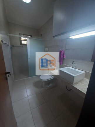 Imagem Sobrado com 3 Quartos à Venda, 253 m² em Conjunto Residencial Vista Verde - São Paulo Imagem Sobrado com 3 Quartos à Venda, 253 m² em Conjunto Residencial Vista Verde - São Paulo