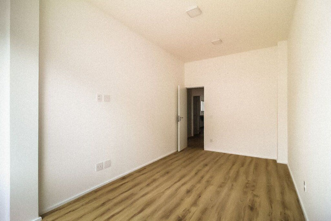 Imagem Imóvel com 2 Quartos à Venda, em Copacabana - Rio De Janeiro Imagem Imóvel com 2 Quartos à Venda, em Copacabana - Rio De Janeiro