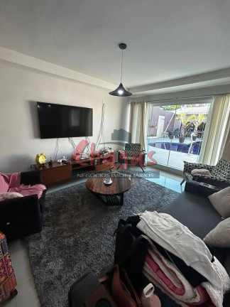 Imagem Sobrado com 5 Quartos à Venda, 200 m² em Jardim California - Caraguatatuba Imagem Sobrado com 5 Quartos à Venda, 200 m² em Jardim California - Caraguatatuba