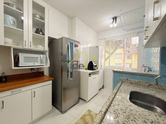 Imagem Imóvel com 3 Quartos à Venda, 64 m² em América - Joinville