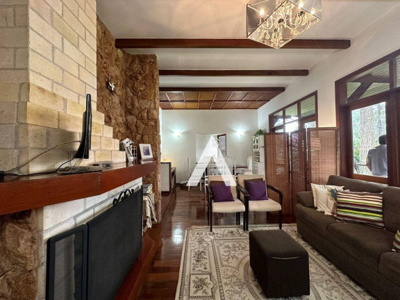 Imagem Casa com 4 Quartos à Venda, 177 m² em Granja Guarani - Teresópolis
