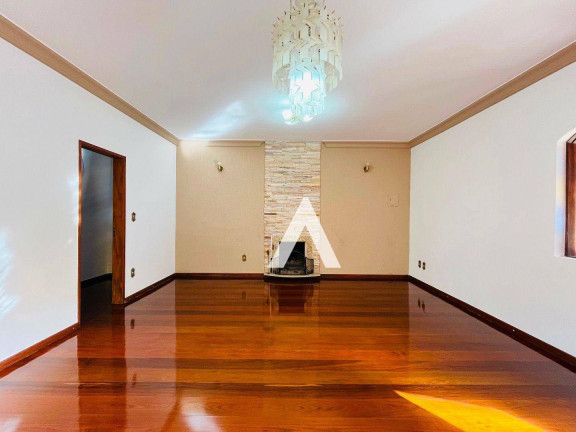 Imagem Casa com 4 Quartos à Venda, 398 m² em Vale Do Paraíso - Teresópolis