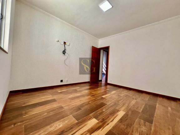 Imagem Casa de Condomínio com 3 Quartos à Venda, 111 m² em Granja Guarani - Teresópolis
