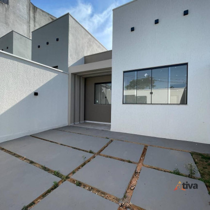 Imagem Casa com 3 Quartos à Venda, 110 m²