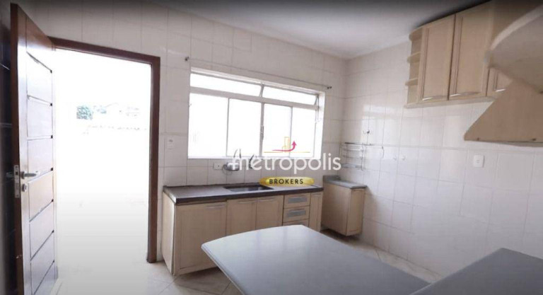 Imagem Sobrado com 3 Quartos à Venda, 179 m² em Vila Scarpelli - Santo André Imagem Sobrado com 3 Quartos à Venda, 179 m² em Vila Scarpelli - Santo André
